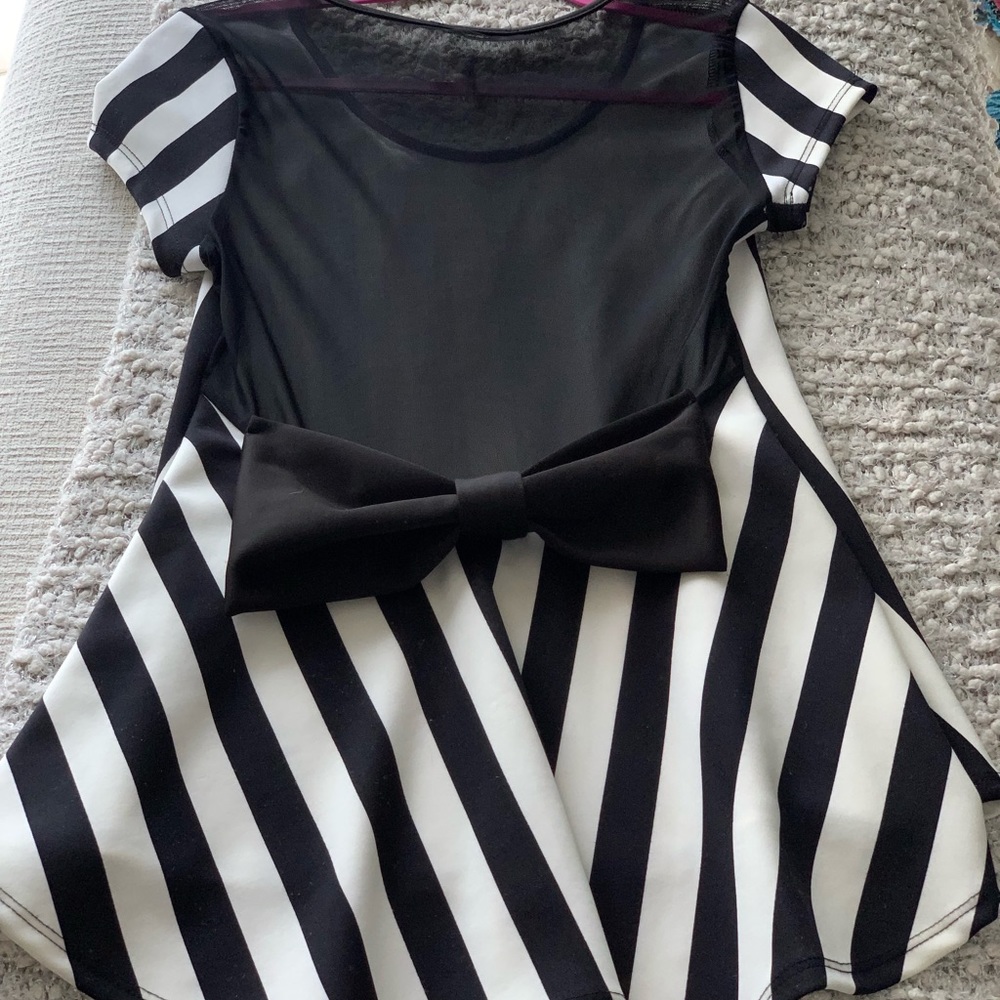 Striped Bow top